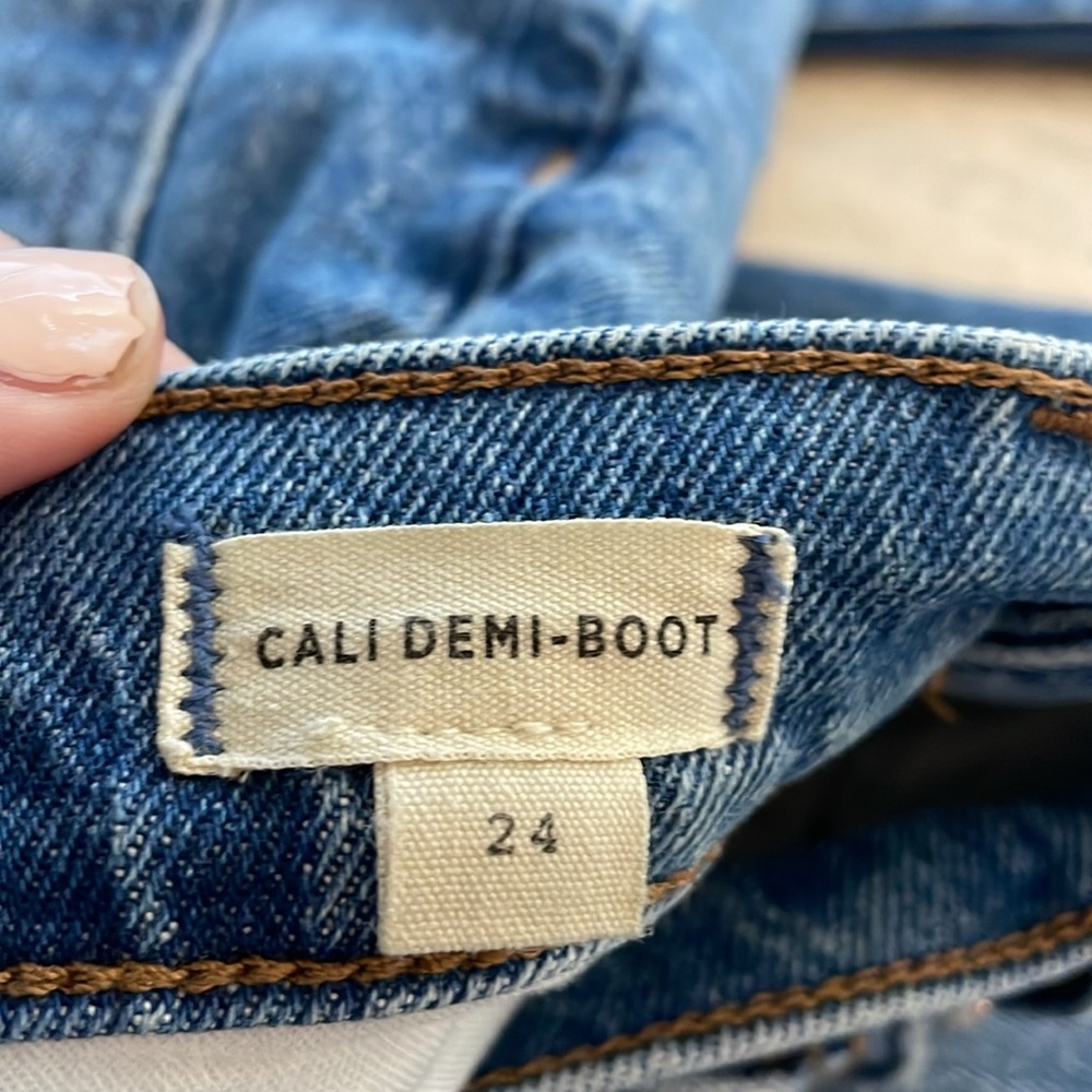 Madewell Cali Demi-Boot Jeans in Enmore Wash: Raw-Hem Edition - Picture 6 of 12